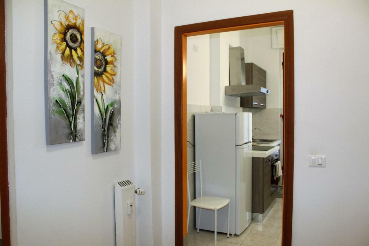 Down Town Cesar Apartment ลาสเปเซีย ภายนอก รูปภาพ