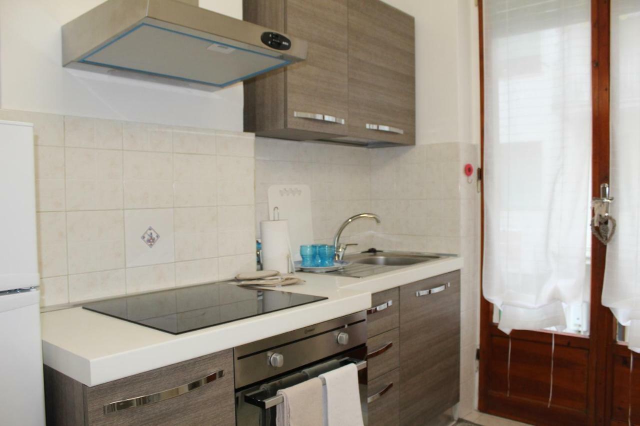 Down Town Cesar Apartment ลาสเปเซีย ภายนอก รูปภาพ