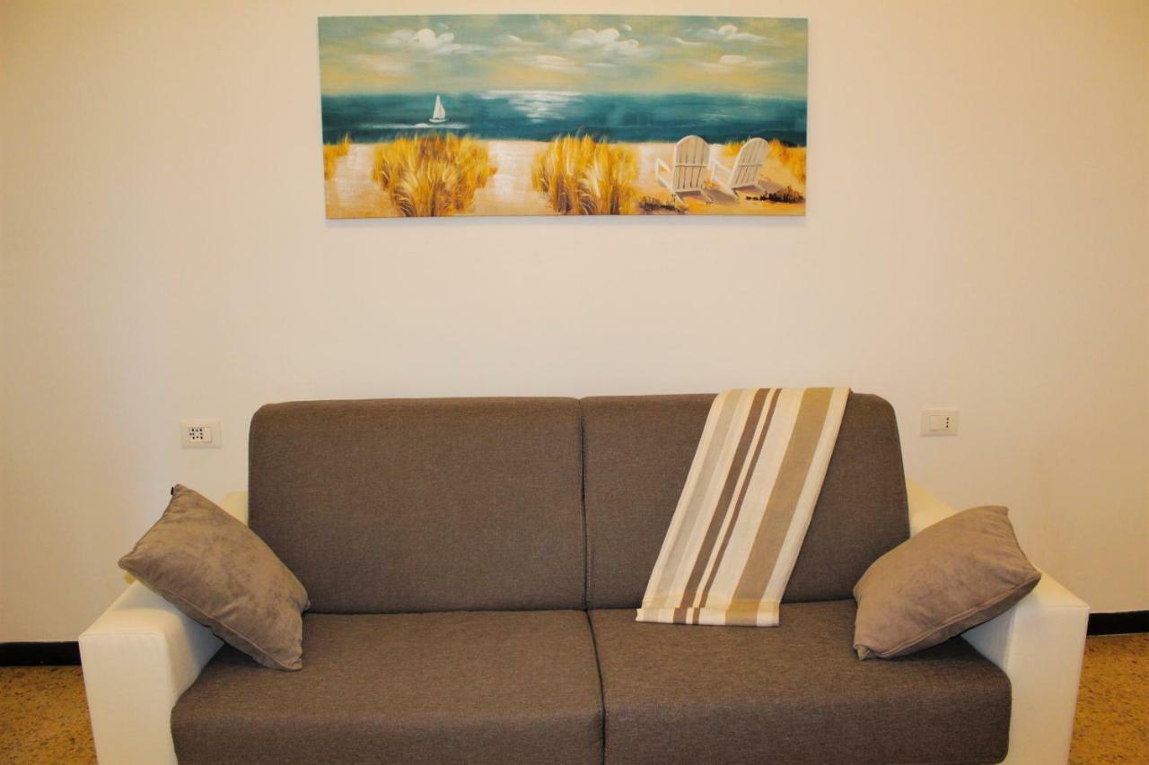 Down Town Cesar Apartment ลาสเปเซีย ภายนอก รูปภาพ