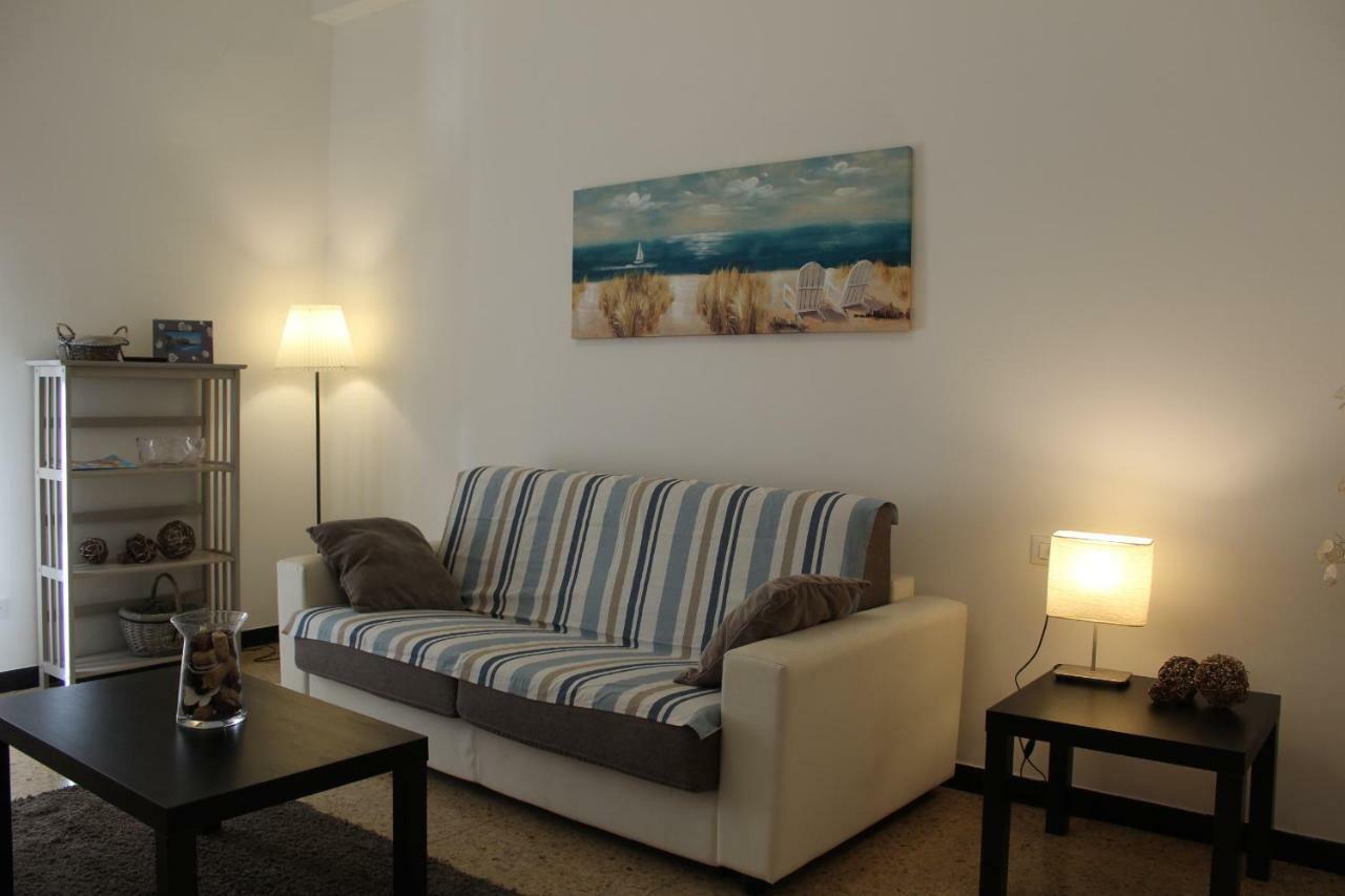 Down Town Cesar Apartment ลาสเปเซีย ภายนอก รูปภาพ