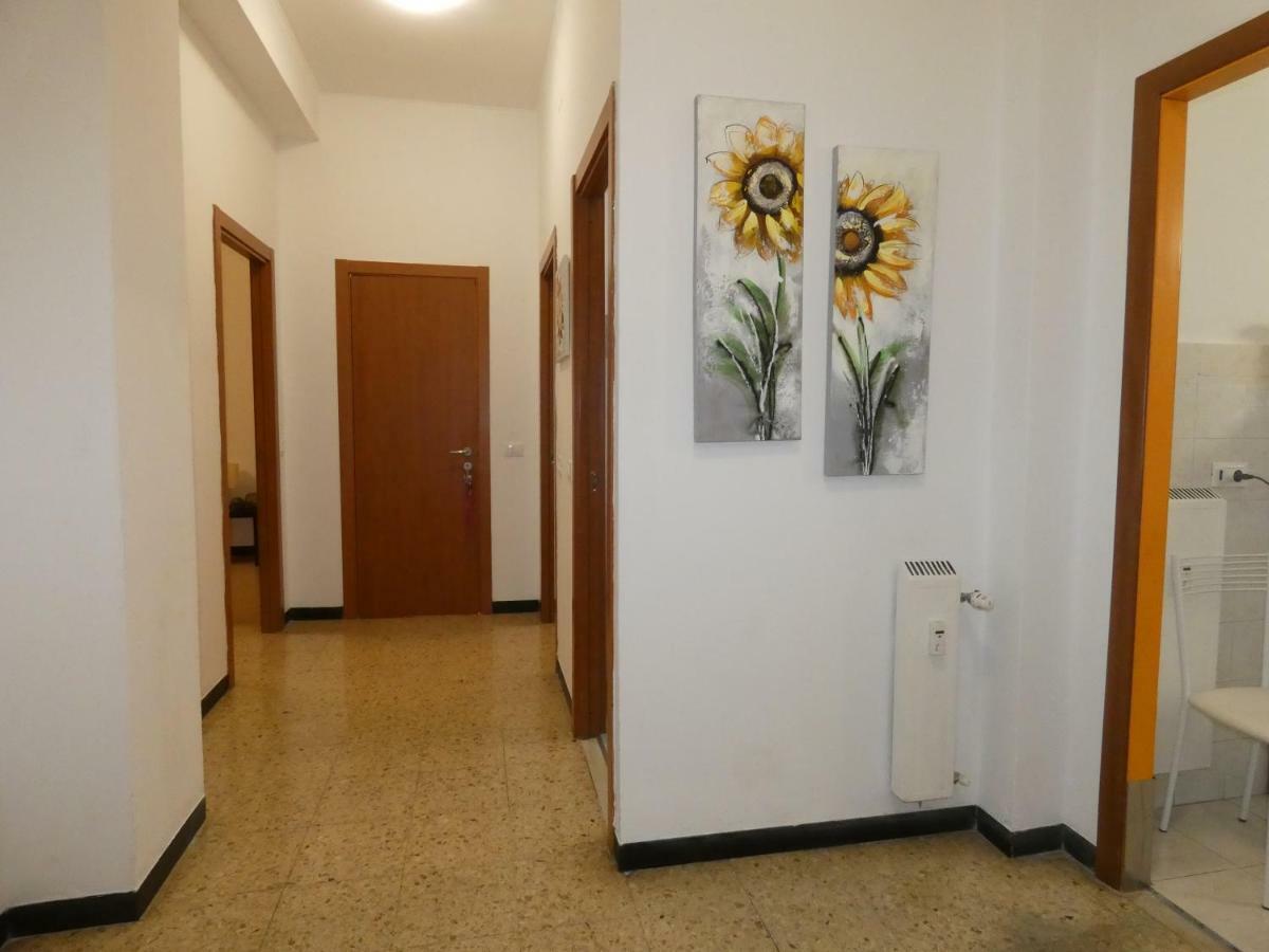 Down Town Cesar Apartment ลาสเปเซีย ภายนอก รูปภาพ