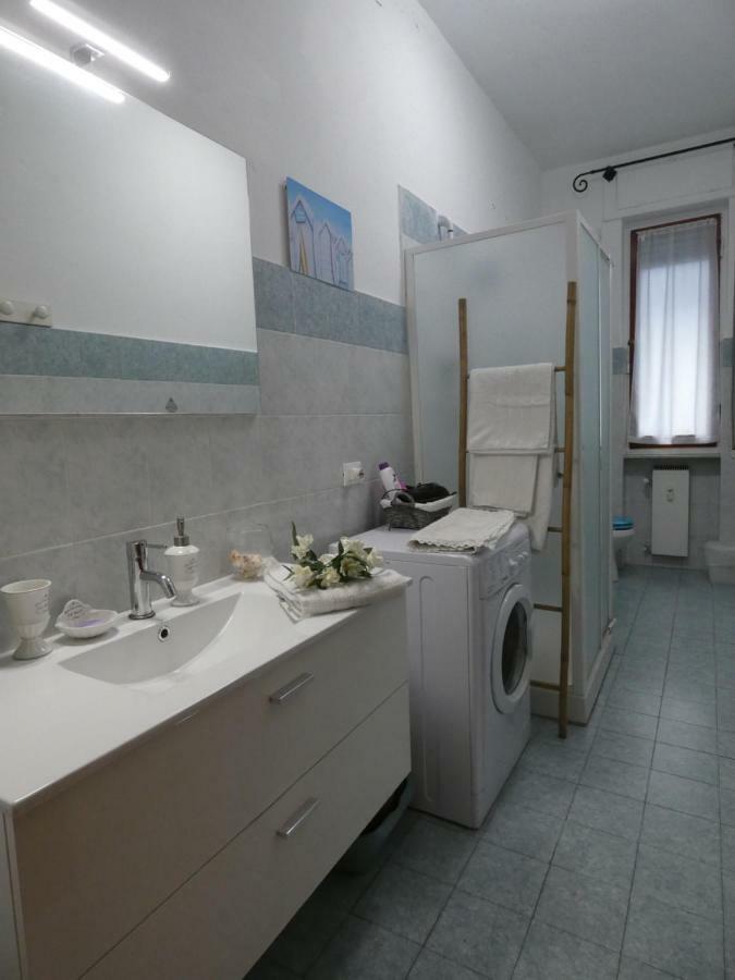 Down Town Cesar Apartment ลาสเปเซีย ภายนอก รูปภาพ